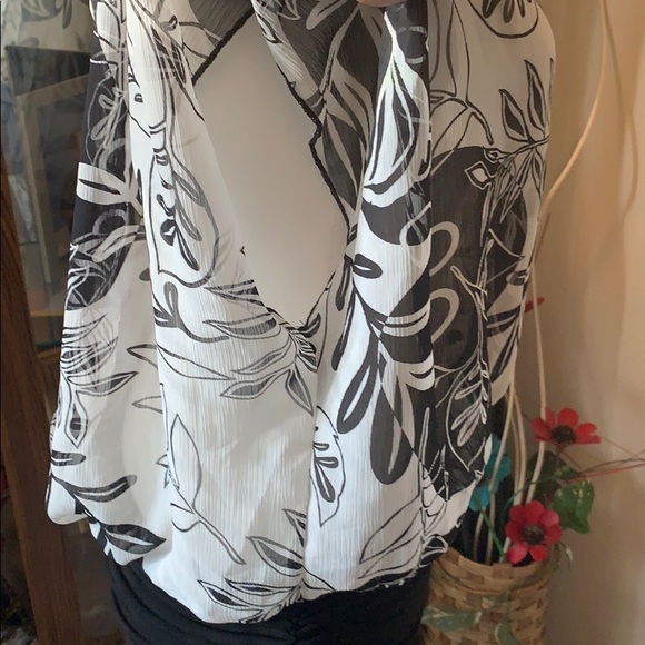 Sheer blouse by sushi flowers. - Picture 2 of 5